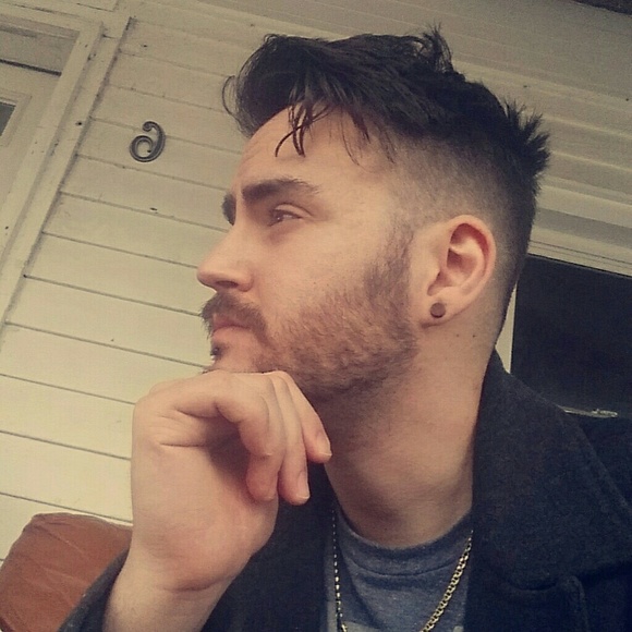 Meet your Posher, Carl - Picture 1 of 1